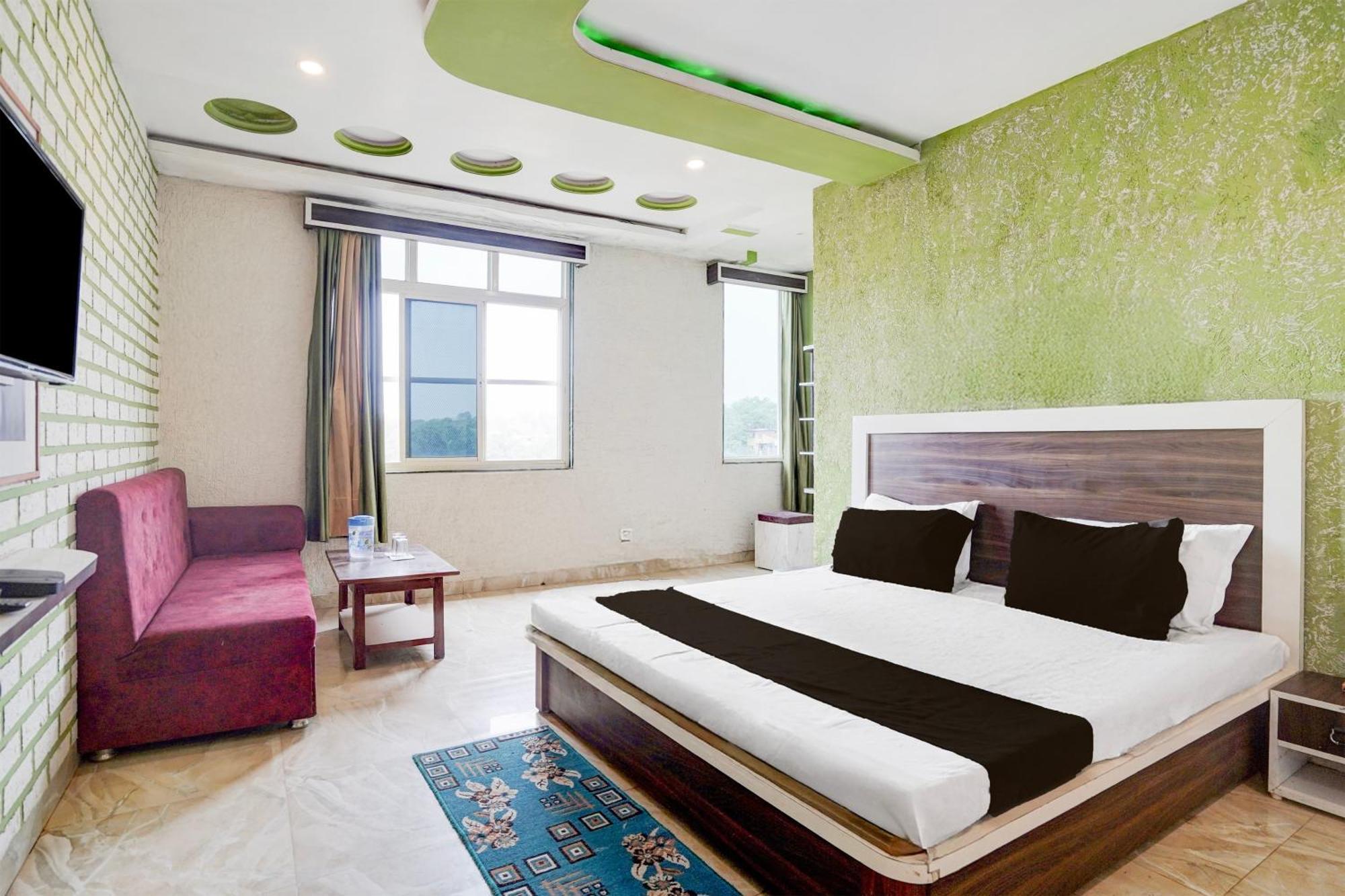 Hotel SPOT ON 86122 Pachmarhi hills Exterior foto
