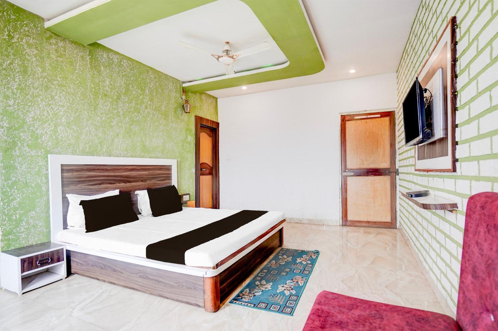 Hotel SPOT ON 86122 Pachmarhi hills Exterior foto